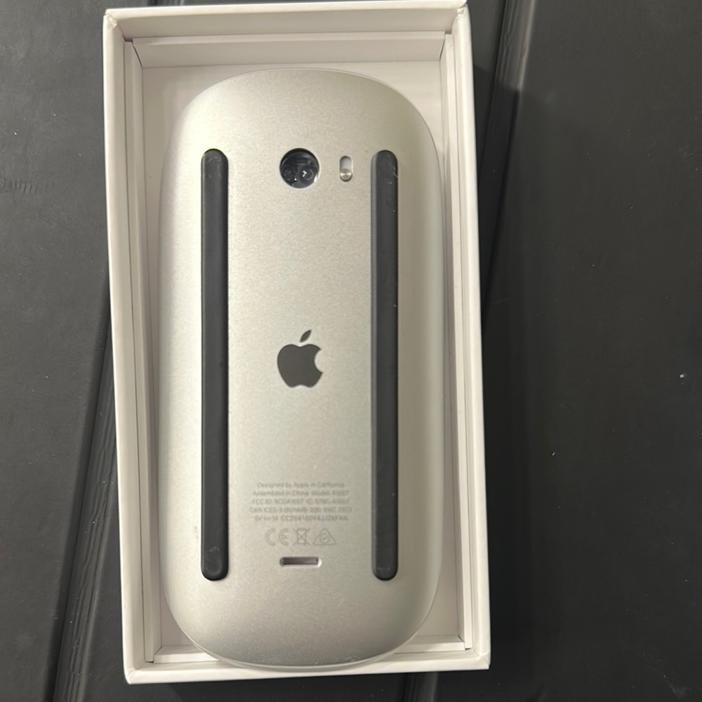 COPY - Apple Magic Mouse - White - Picture 4 of 5